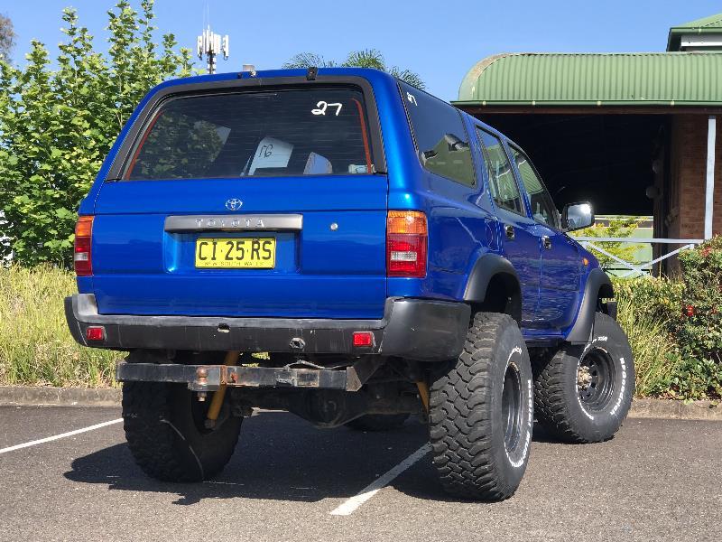 1992 TOYOTA Hilux Surf