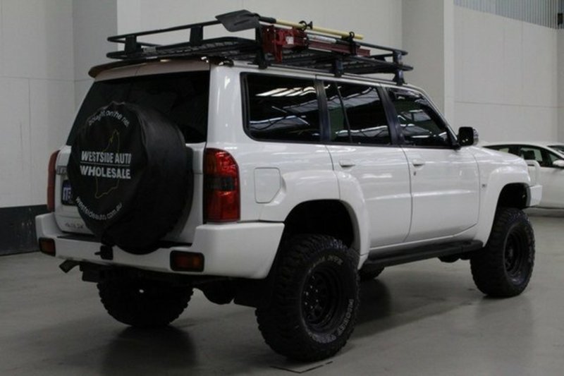 2006 NISSAN PATROL ST (4x4) GU IV