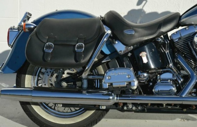 2005 HARLEY-DAVIDSON FLSTS Heritage Springer