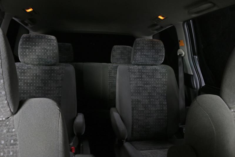 2004 TOYOTA ESTIMA PREMIUM