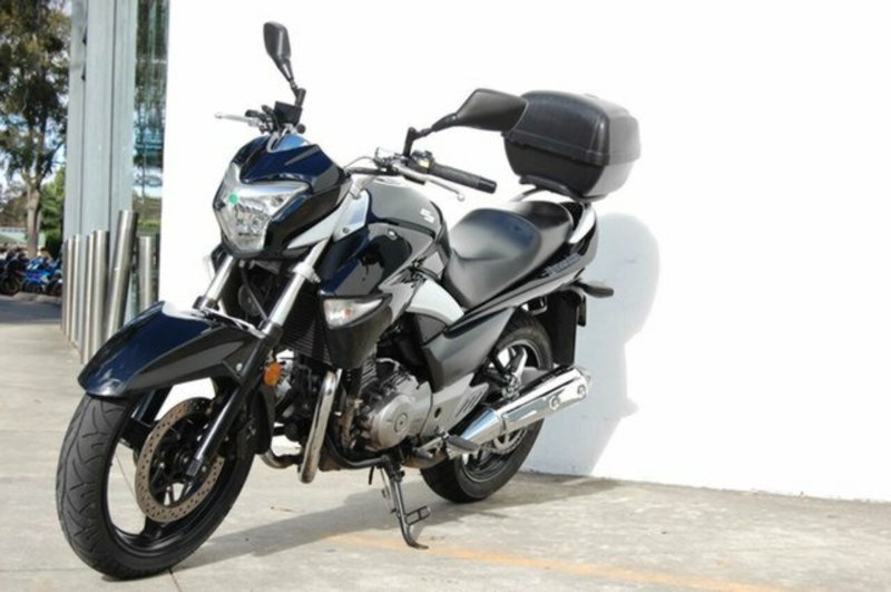 2013 SUZUKI 250CC INAZUMA 250 (GW250) L3