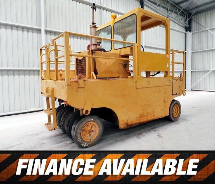 1979 MOORE SP1511 ROLLER