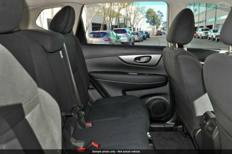 2015 NISSAN X-TRAIL ST (FWD) T32