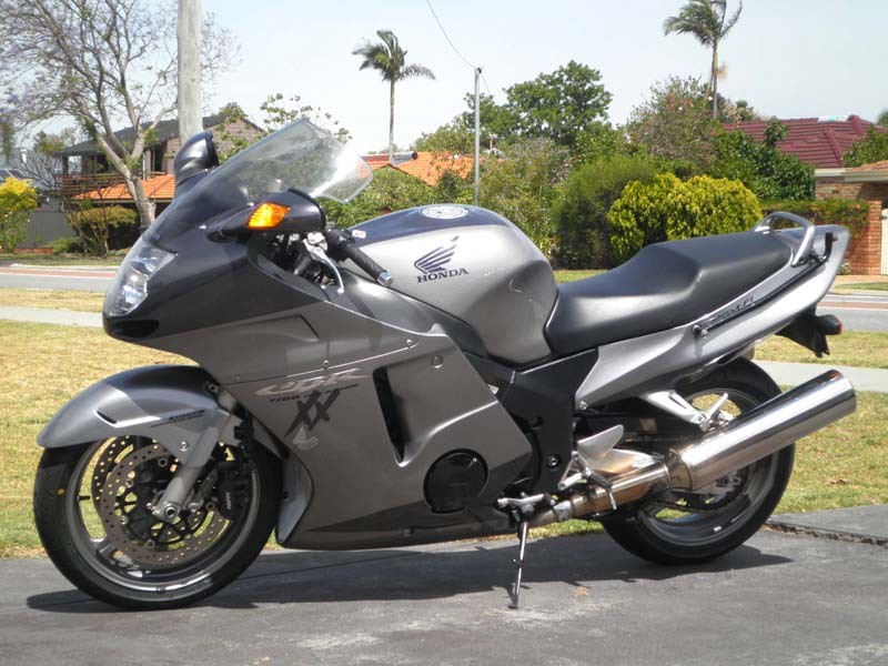 2007 HONDA 1100CC CBR1100XX (SUPER BLACKBIRD) 6