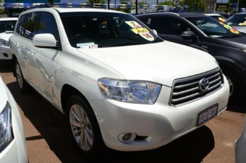 2010 TOYOTA KLUGER ALTITUDE (4x4) 7 SEAT GSU45R