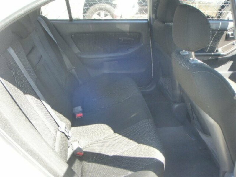 2001 HYUNDAI ELANTRA GLS XD