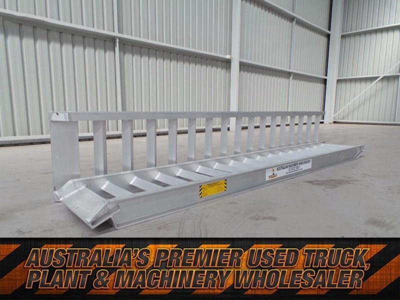 2016 WORKMATE 8 TON ALLOY LOADING RAMPS