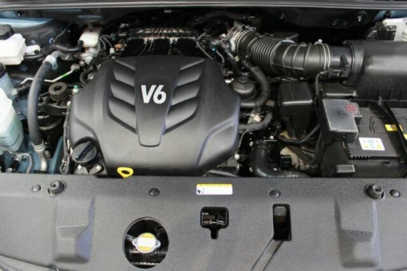 2011 KIA GRAND CARNIVAL Si VQ MY12