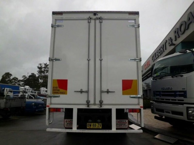 2007 HINO FL