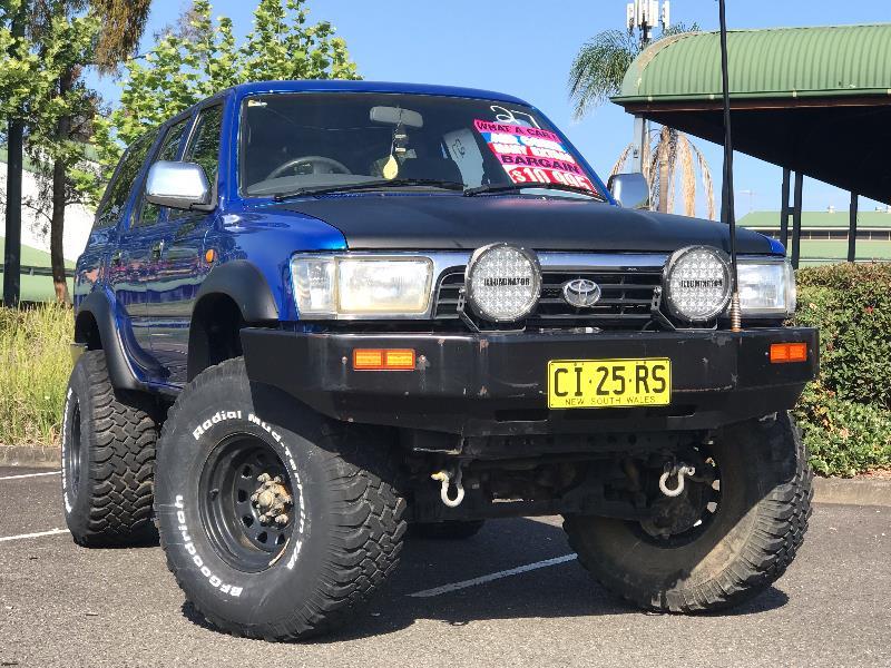 1992 TOYOTA Hilux Surf