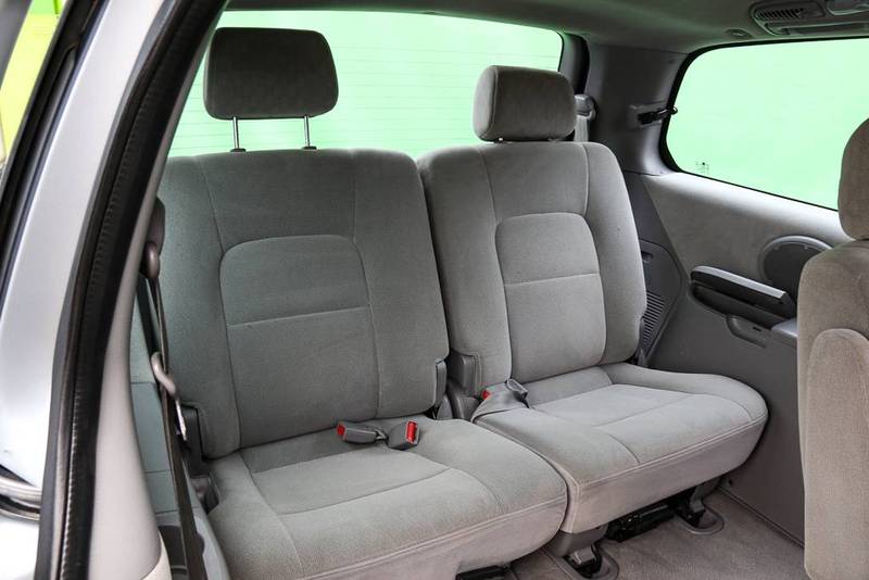 2005 KIA CARNIVAL LS KV11