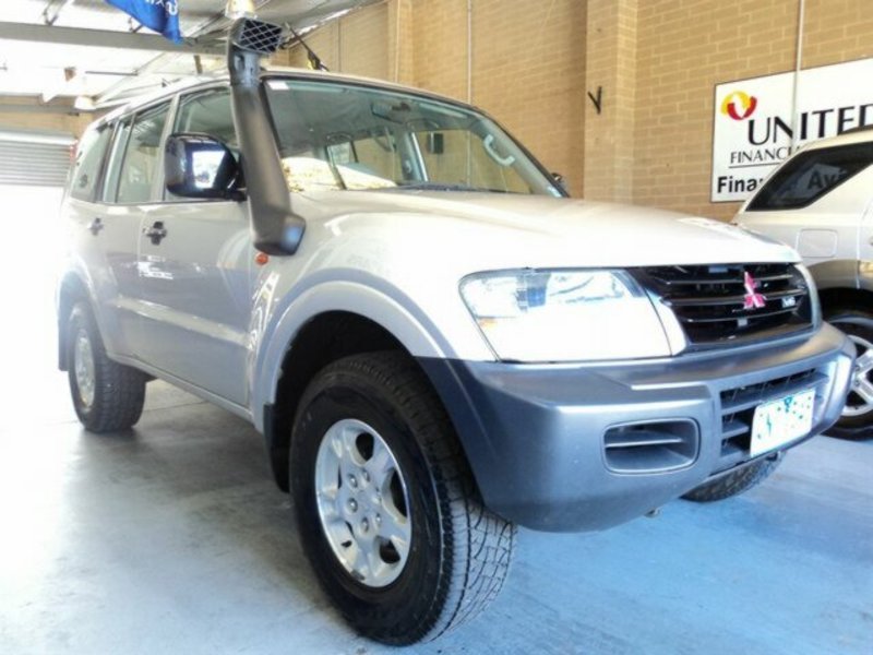 2000 MITSUBISHI PAJERO GLX LWB (4x4) NM
