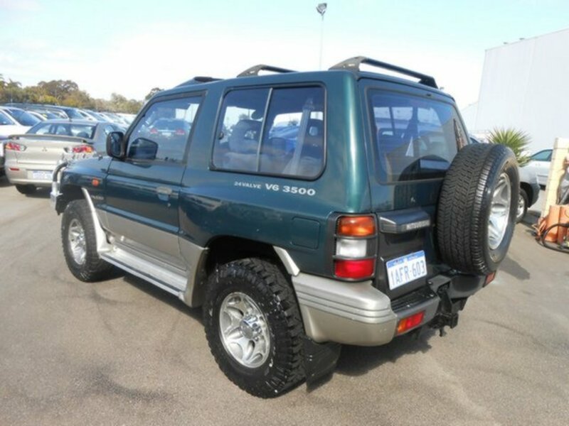 1998 MITSUBISHI PAJERO GLS SWB (4x4) NL