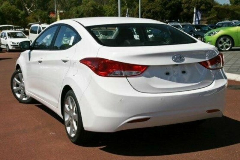 2013 HYUNDAI ELANTRA Premium MD2