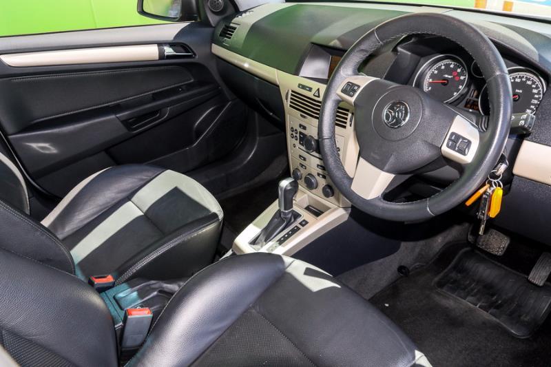2008 HOLDEN ASTRA CDX AH