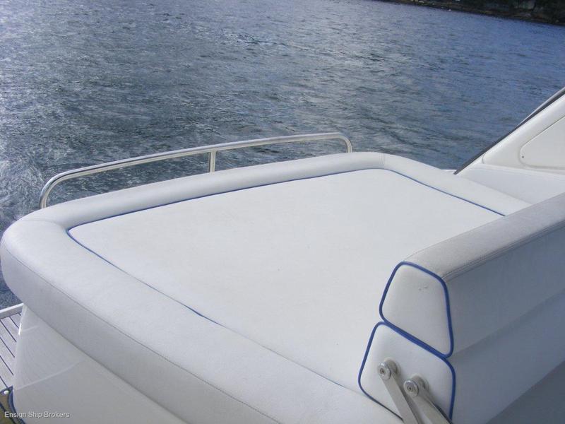 Bavaria 27