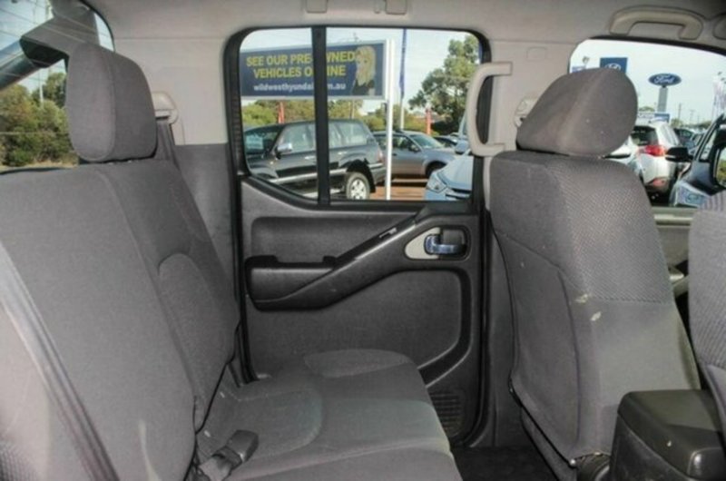 2009 NISSAN NAVARA ST-X D40