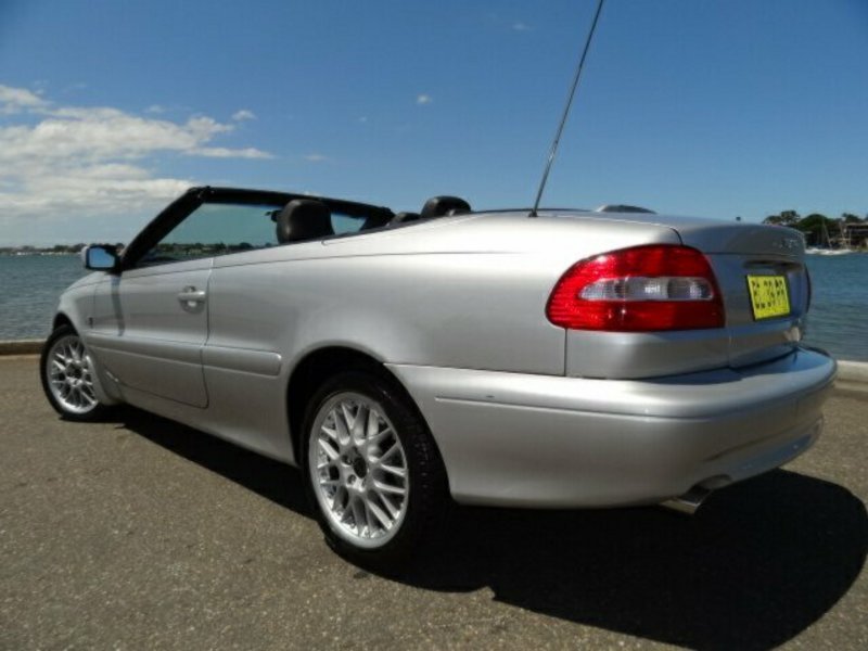2002 VOLVO C70 MY01