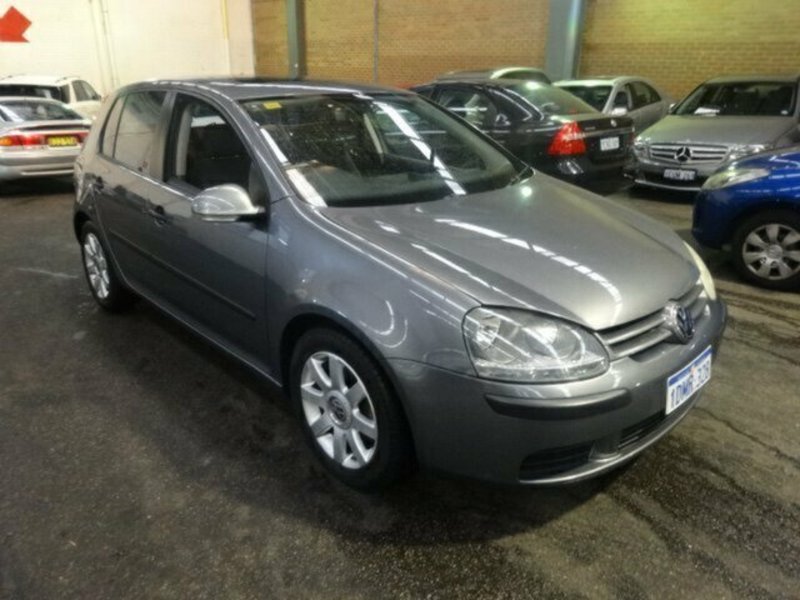 2005 VOLKSWAGEN GOLF 2.0 FSI COMFORTLINE 1K