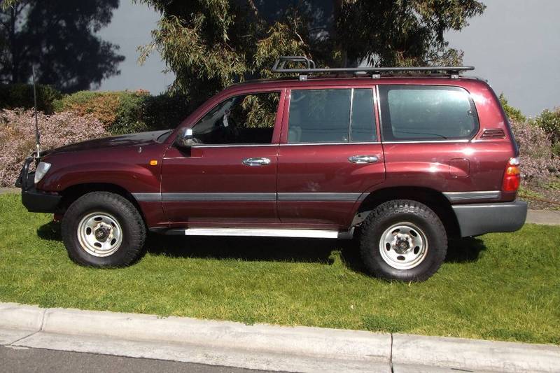 1998 TOYOTA LANDCRUISER GXL (4x4) HZJ105R