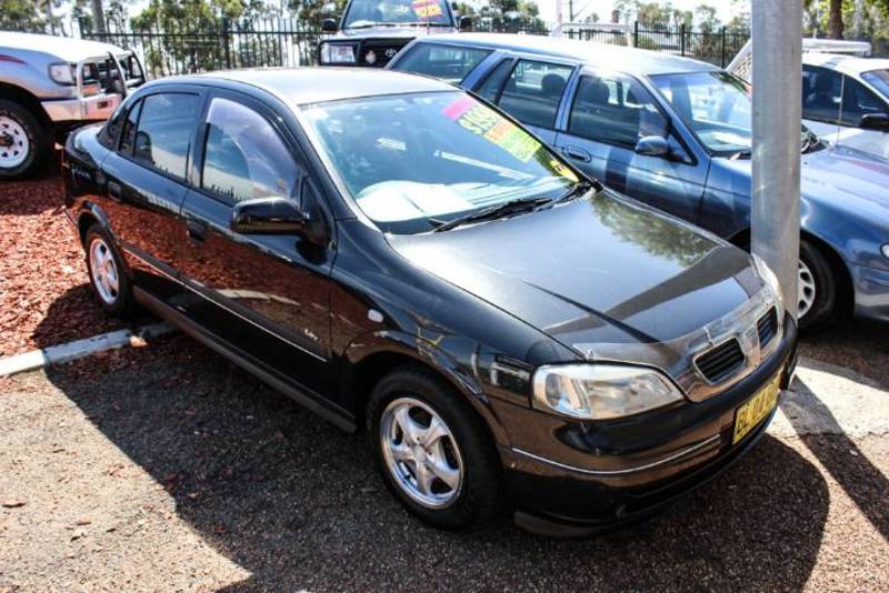 2001 HOLDEN ASTRA CITY TS