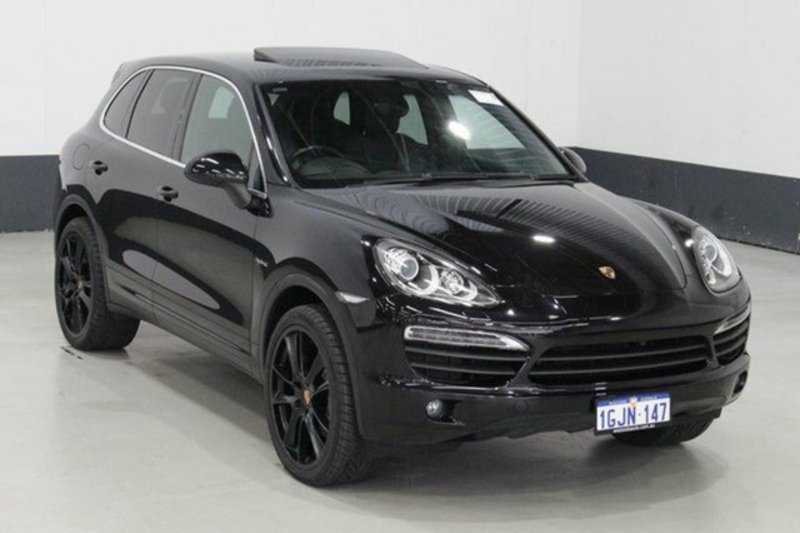 2010 PORSCHE CAYENNE S HYBRID SERIES 2