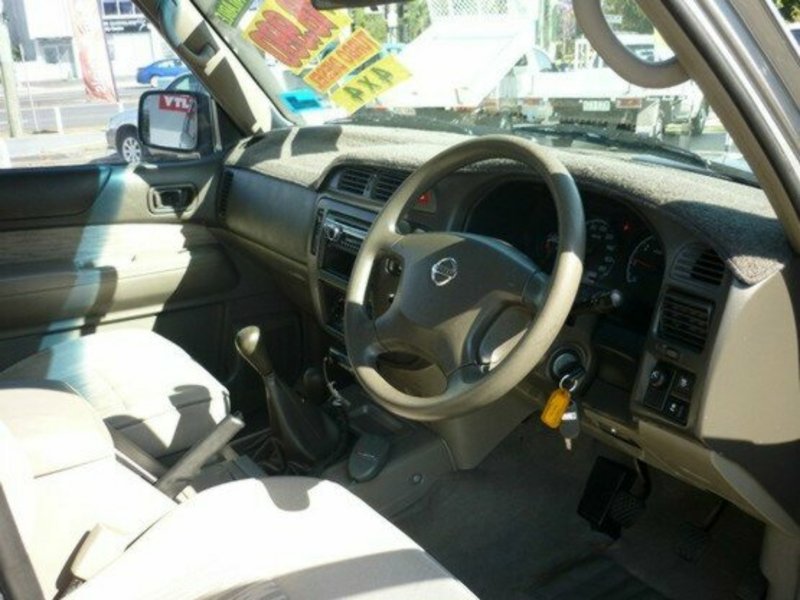 2002 NISSAN PATROL ST GU III MY2002
