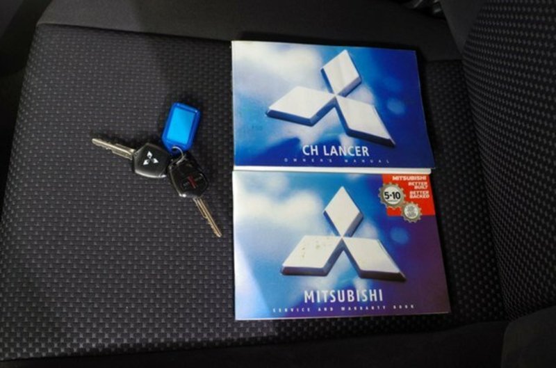 2005 MITSUBISHI LANCER ES CH