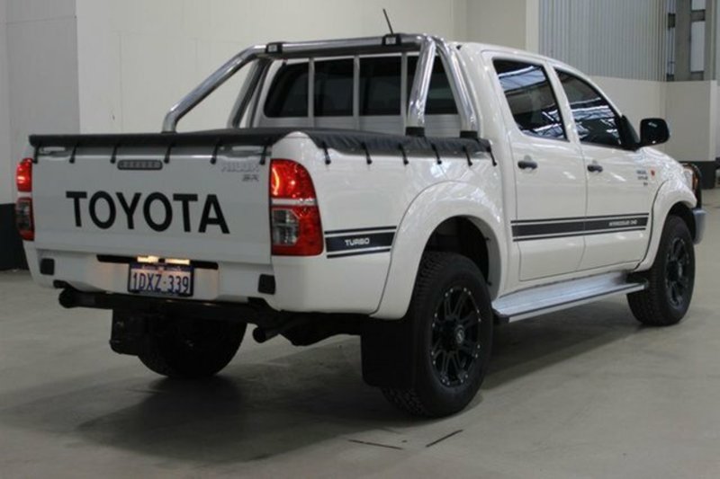 2012 TOYOTA HILUX SR (4x4) KUN26R MY12