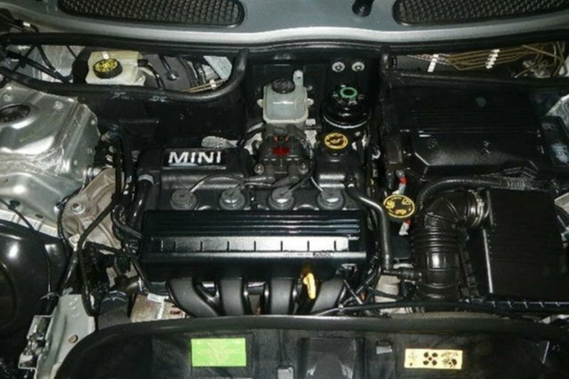 2004 MINI COOPER R50