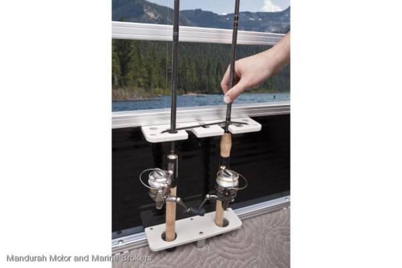 Sun Tracker Bass Buggy 18 DLX