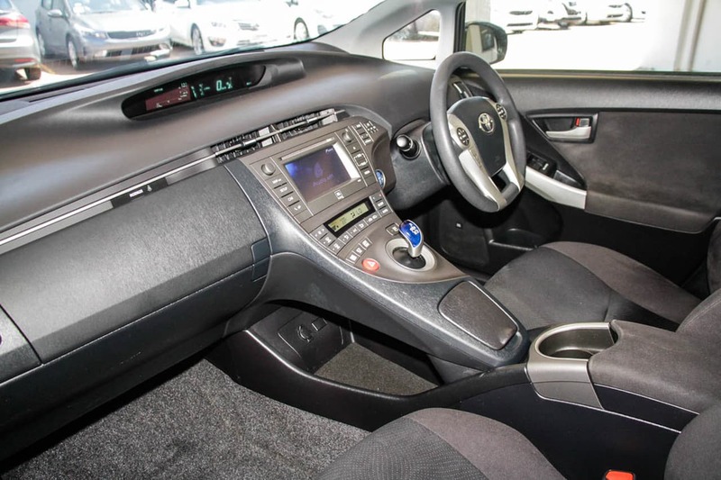 2014 TOYOTA PRIUS ZVW30R