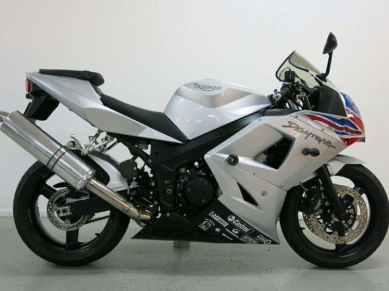 2003 TRIUMPH 600CC DAYTONA 600 MY03