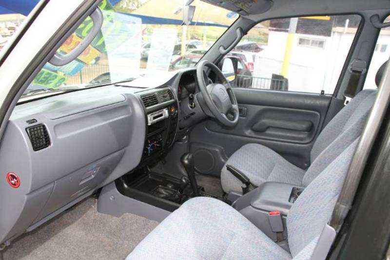 1999 TOYOTA LANDCRUISER PRADO RV (4x4) RZJ95R