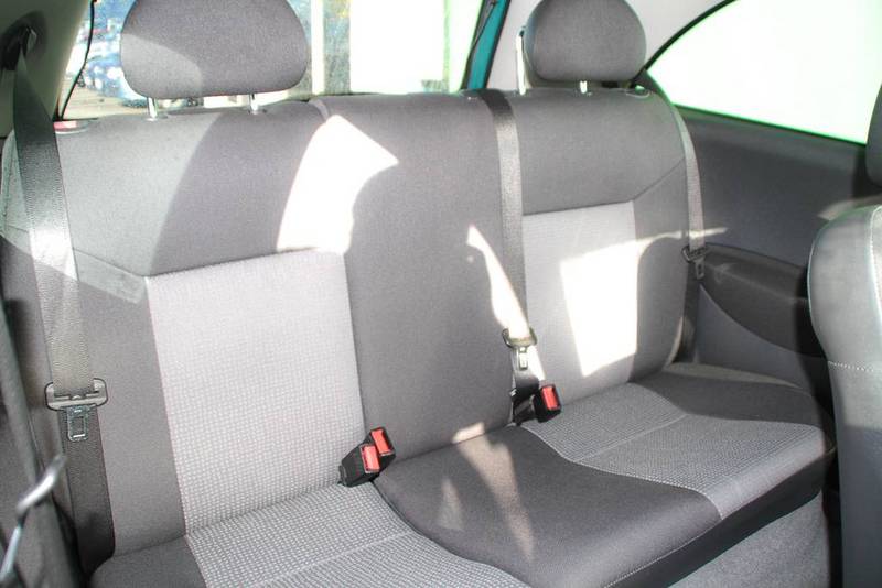 2005 HOLDEN BARINA XC (MY04.5)