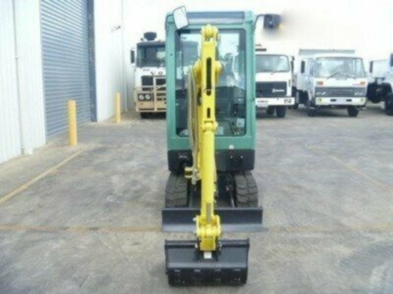 2011 Yanmar 21420 SV 17 Excavator Face