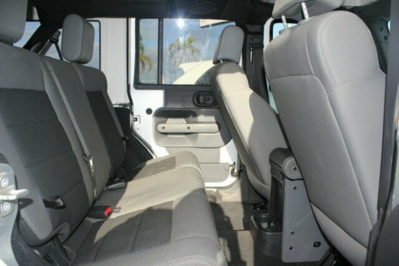 2009 JEEP WRANGLER UNLIMITED SPORT (4x4) JK MY09