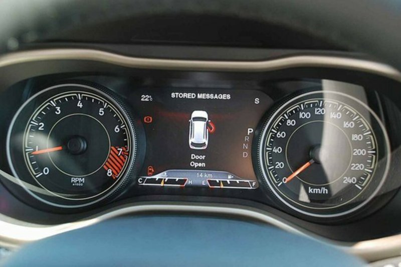 2015 JEEP CHEROKEE LIMITED (4x4) KL MY15