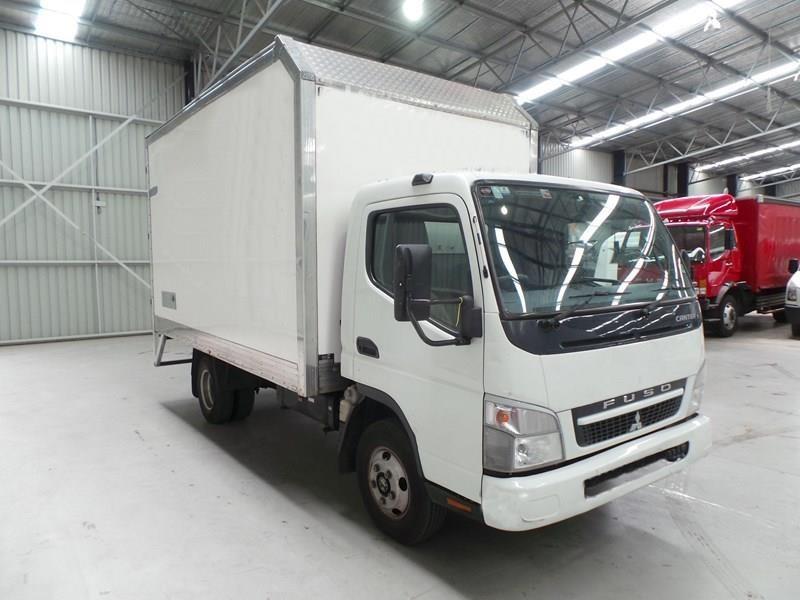 2010 FUSO CANTER PANTECH