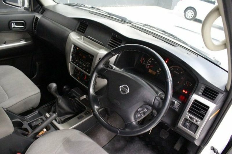 2006 NISSAN PATROL ST (4x4) GU IV