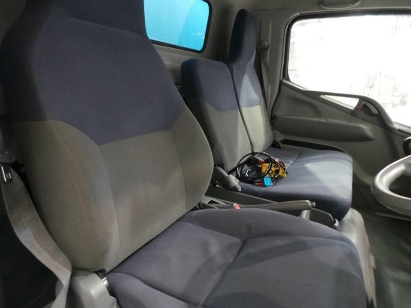 2010 FUSO CANTER PANTECH