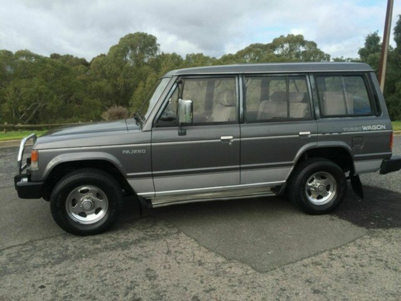 1987 MITSUBISHI PAJERO SUPERWAGON (4x4) NE