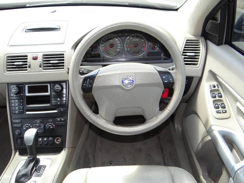 2005 VOLVO XC90 2.5T