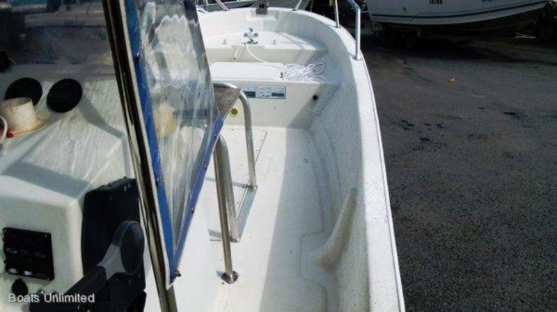 Southwind Ub 580 PLATINUM SERIES CENTRE CONSOLE UTILITY BOAT GREAT FOR FISHING AND DIVING