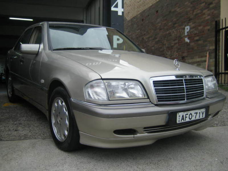 1998 MERCEDES-BENZ C250 D TURBO CLASSIC W202