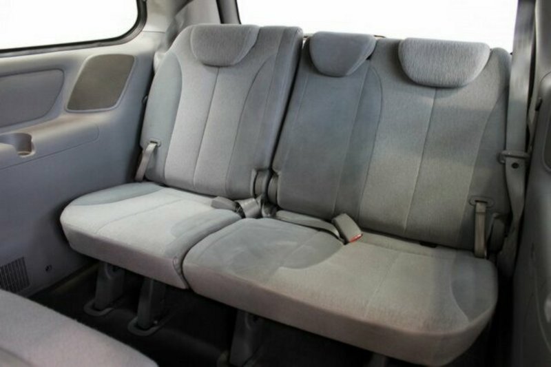 2011 KIA GRAND CARNIVAL Si VQ MY12