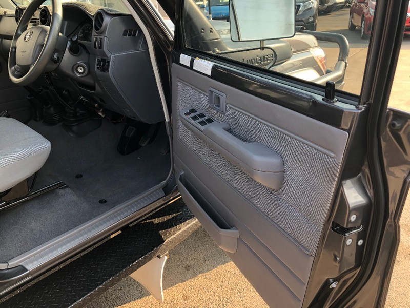 2014 TOYOTA LANDCRUISER GXL VDJ79R