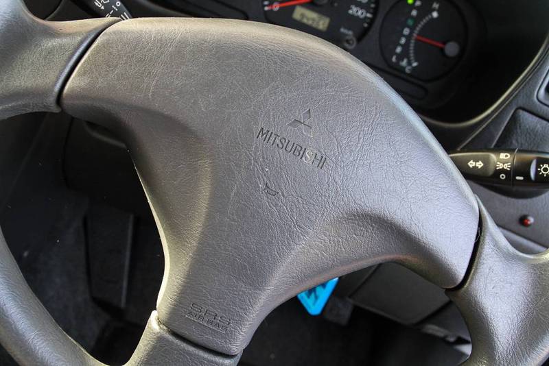 2003 MITSUBISHI MIRAGE CE