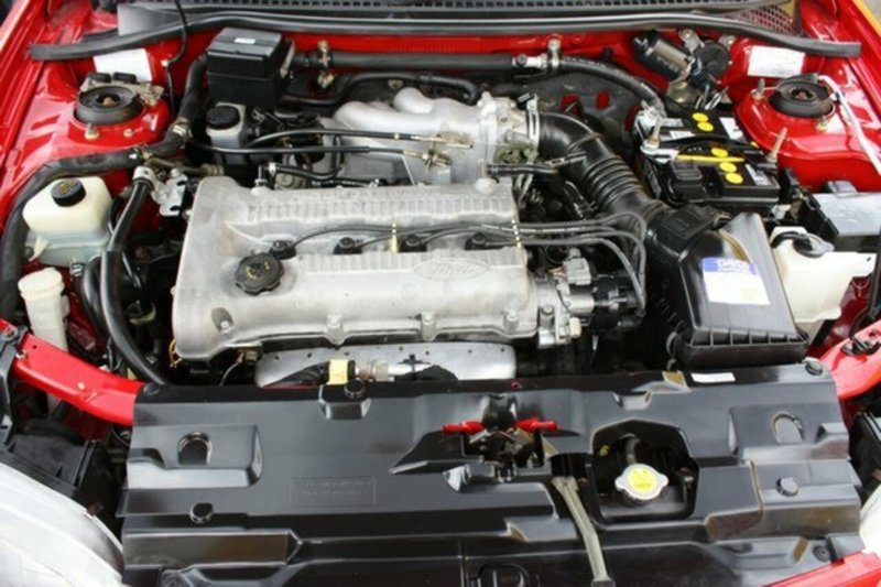 1995 FORD LASER GHIA LIATA KJ