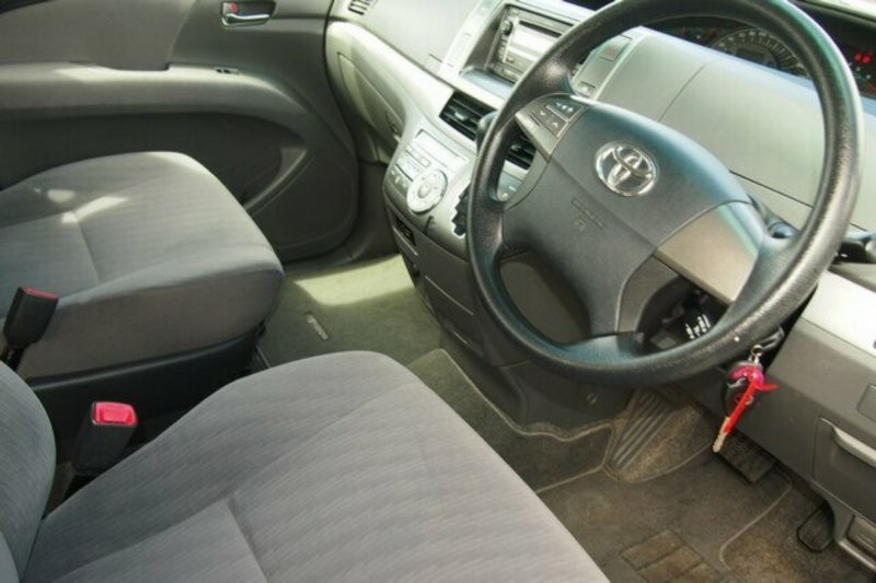 2010 TOYOTA TARAGO GLi ACR50R MY09